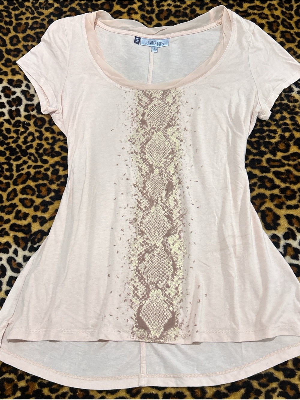 Jennifer Lopez Women's Pale Pink Scoop Neck Short Sleeve Top